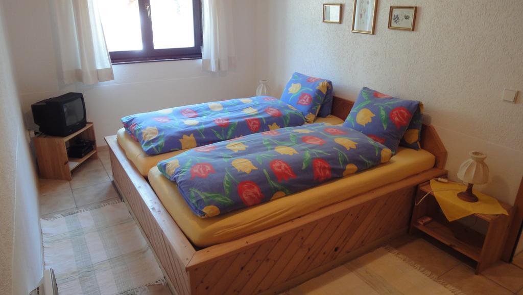 Trixi'S Guesthouse Hrensko Room photo